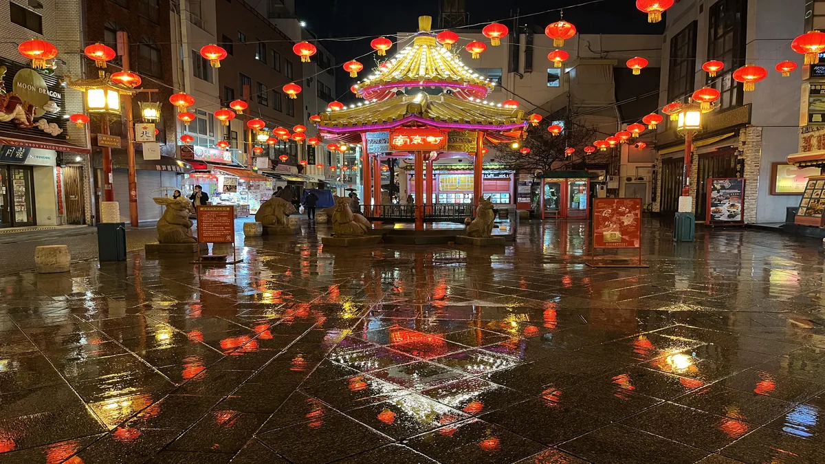 Nankinmachi square in Kobe