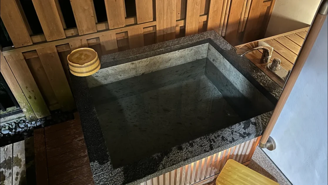 A private open-air bath in yunogo Onsen ryokan Yunogo Bishunkaku