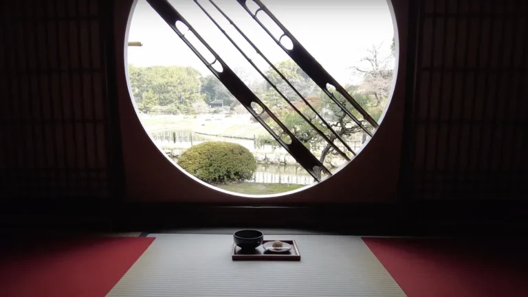 matcha tea set in a teahouse in Korakuen garden